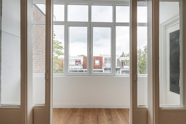 Medium property photo - Spoorsingel 74B02, 3033 GP Rotterdam